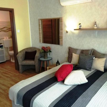 Tulipan Apartmanhaz Бюк Экстерьер фото
