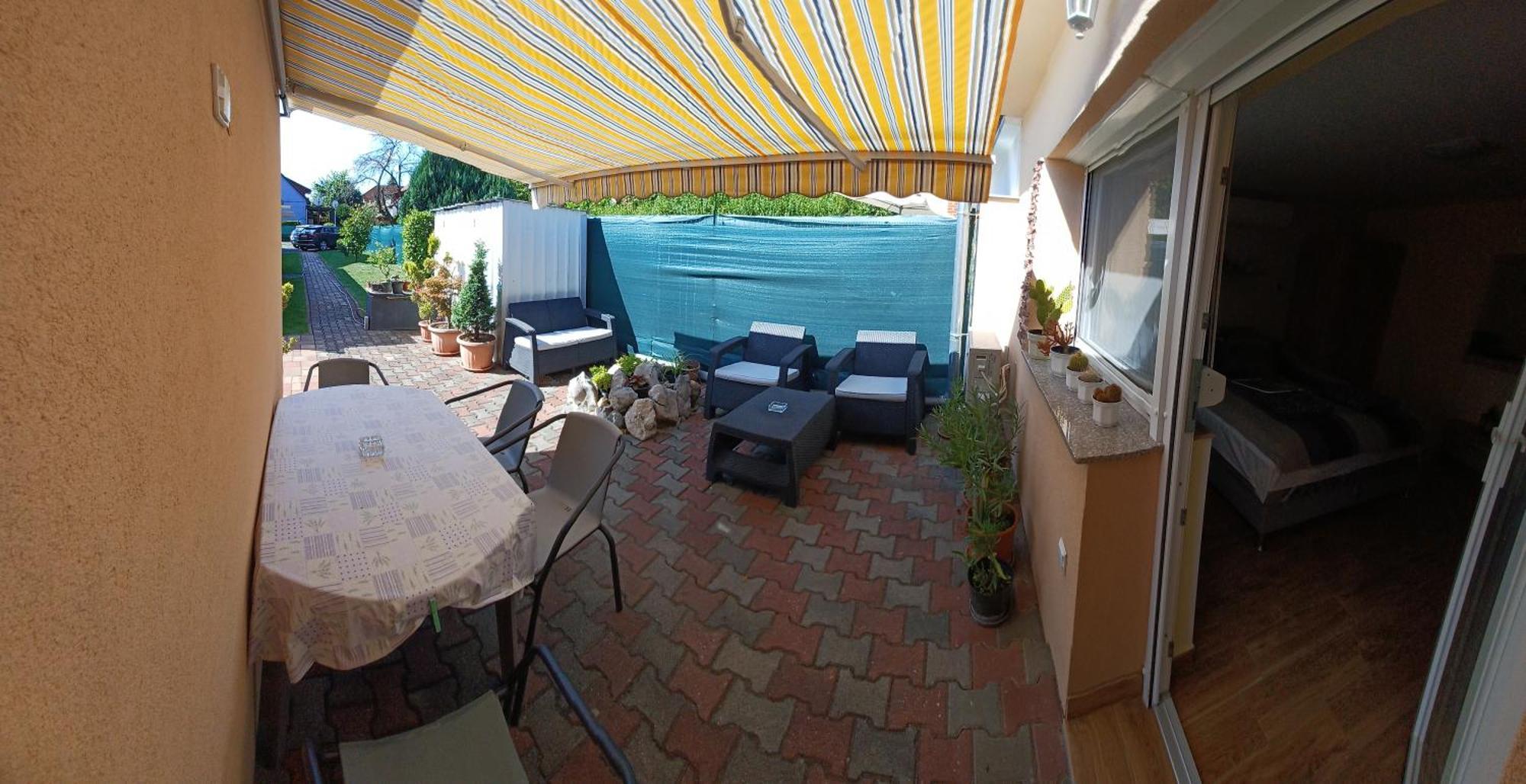 Tulipan Apartmanhaz Бюк Экстерьер фото